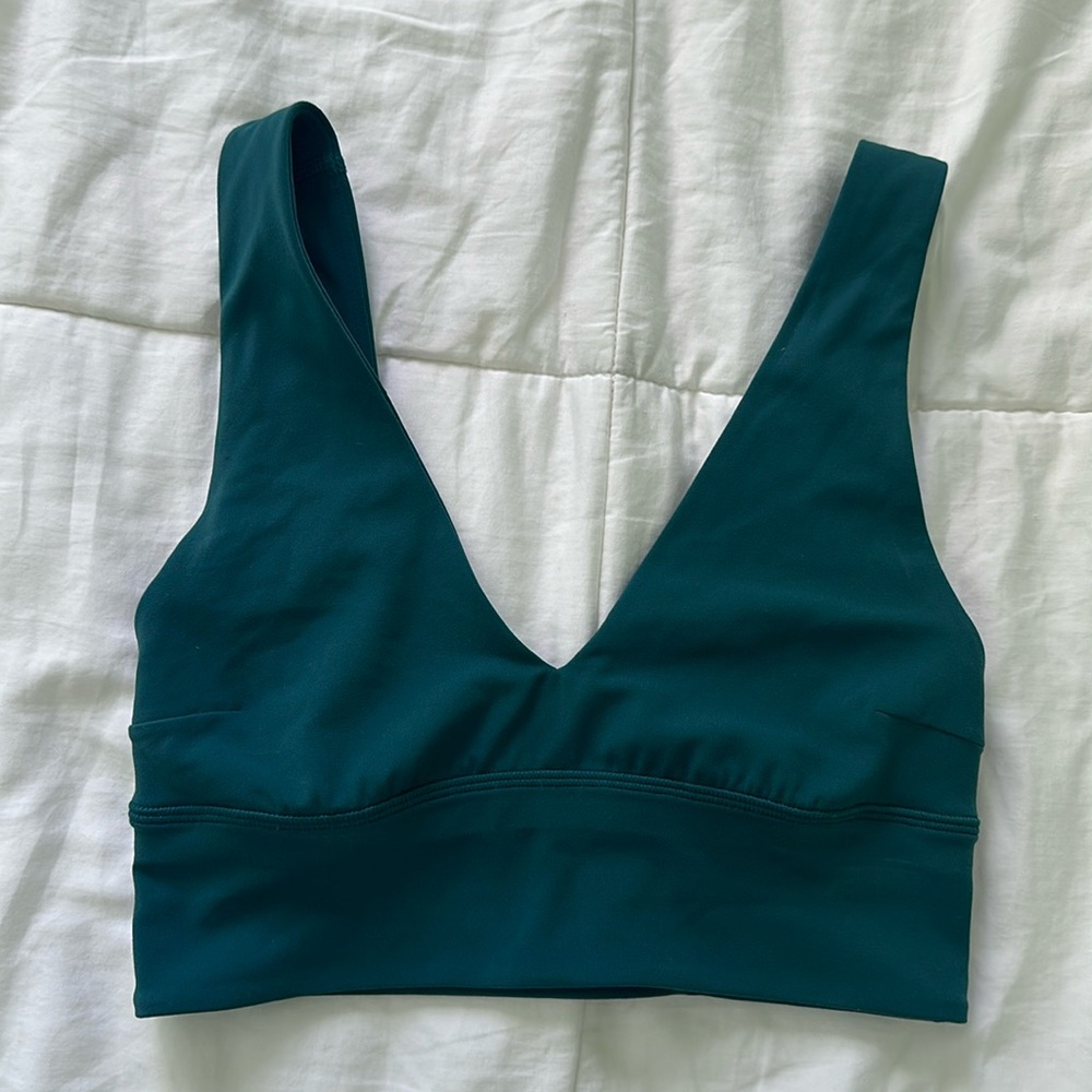 Lululemon align v-neck bra. Can come as a set.